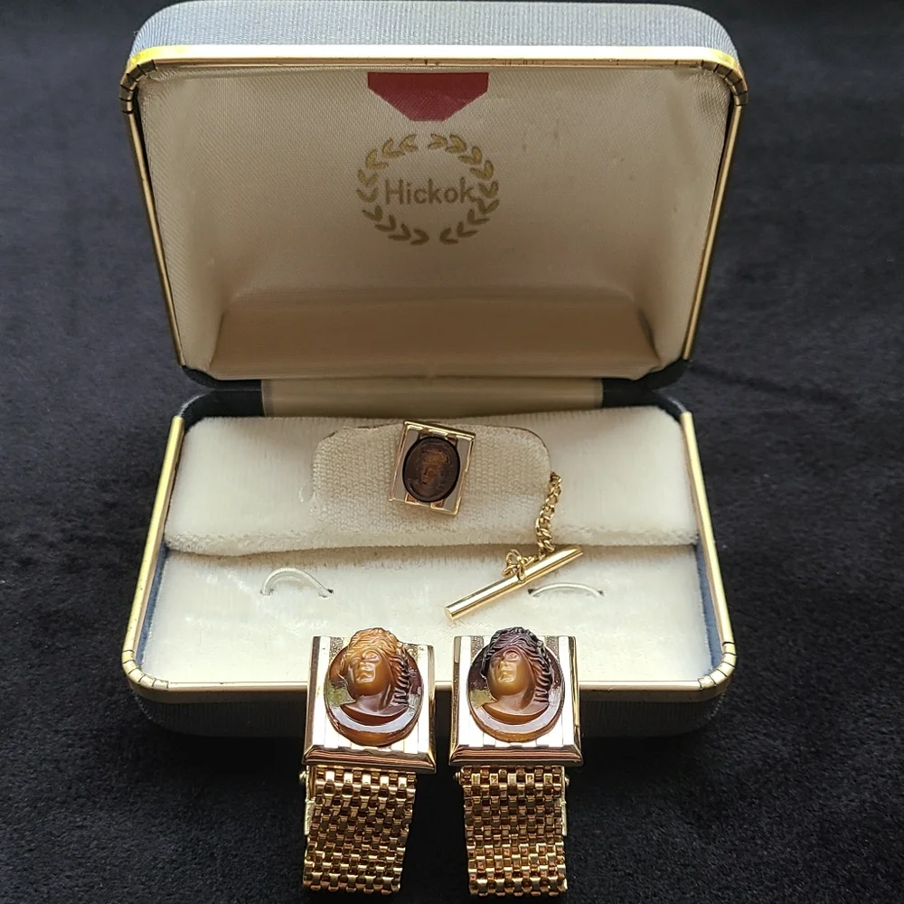 Vintage Cameo Cufflink Set
